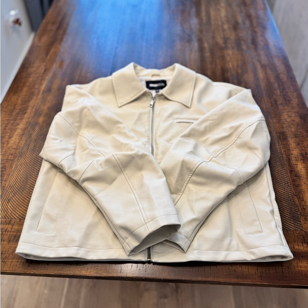 Men's Fashion Nova Beige Zip-Up Jacket - Picture 5 of 10